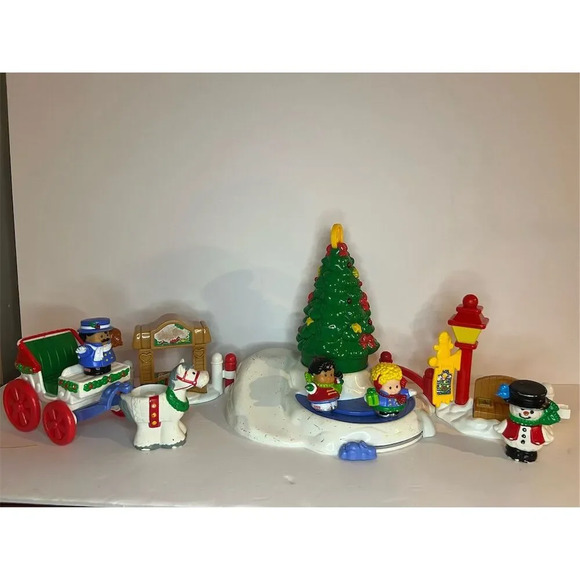 Fisher-Price Other - Fisher-Price Little People Christmas Tree Lighting Playset 4-7 Years